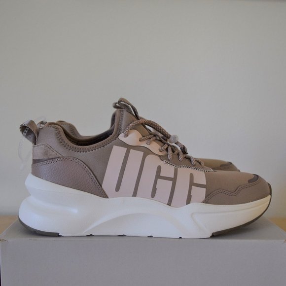 UGG Shoes - UGG Women’s La Daze Logo Chunky Sneakers Size 9